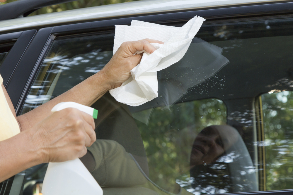 Can you use regular glass cleaner on car window?